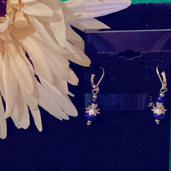 Beautiful earrings made w/'blue lapis beads!! - Picture 3 of 6